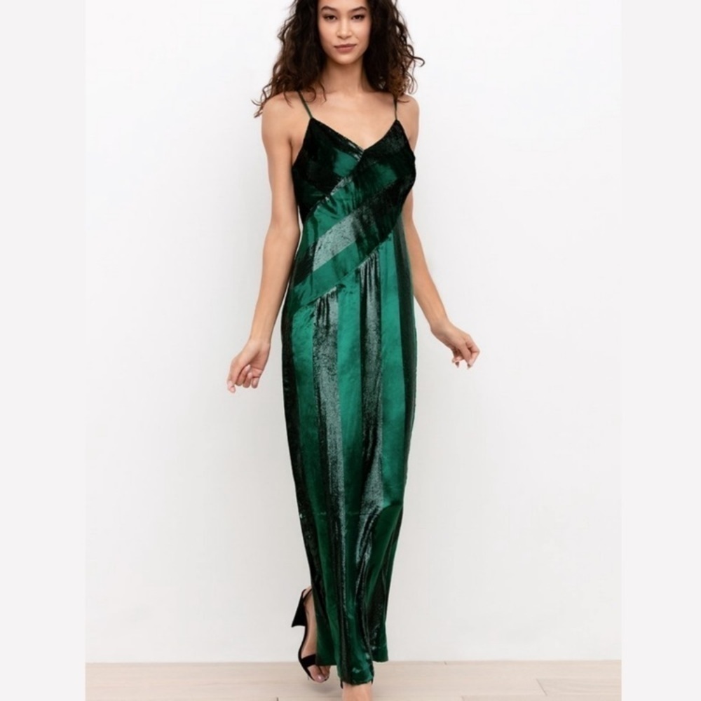 NWT Yumi Kim Emerald Green Jewel Twinkle Amelia Velvet Maxi dress sz M formal